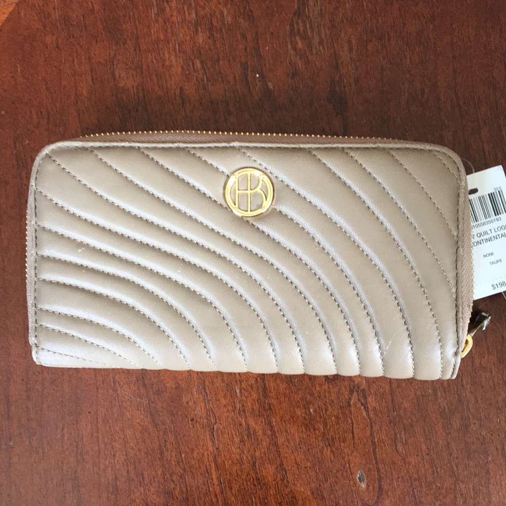 Henri Bendel wallet